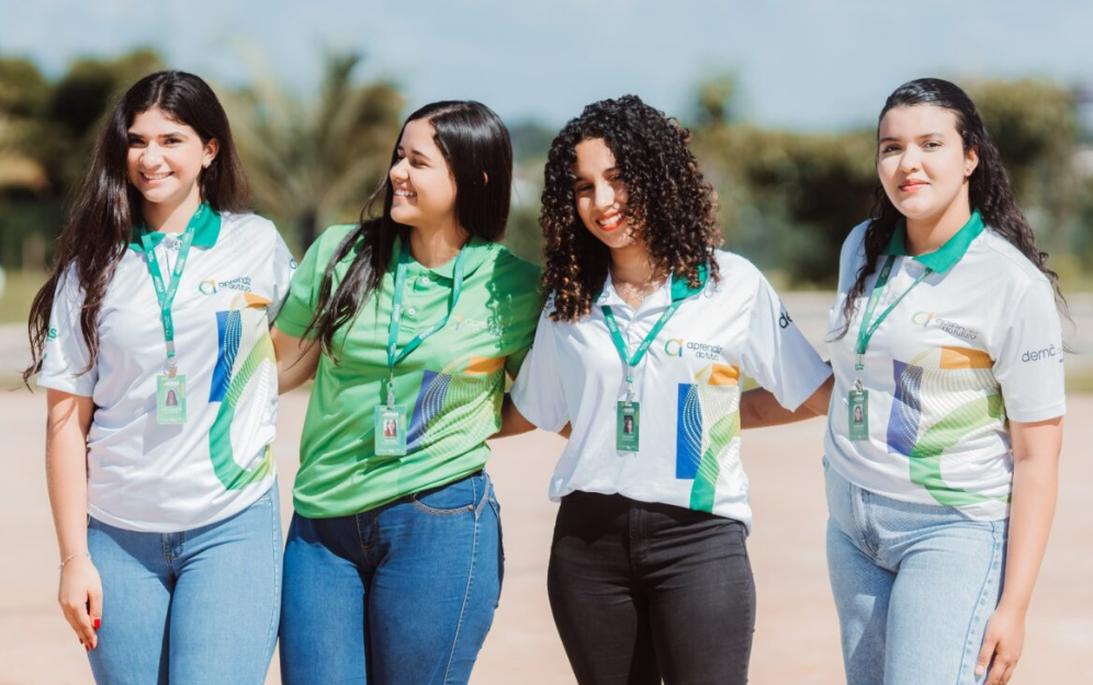 Desafio Aprendizes da Matemática vai levar 12 jovens para intercâmbio cultural na Europa 