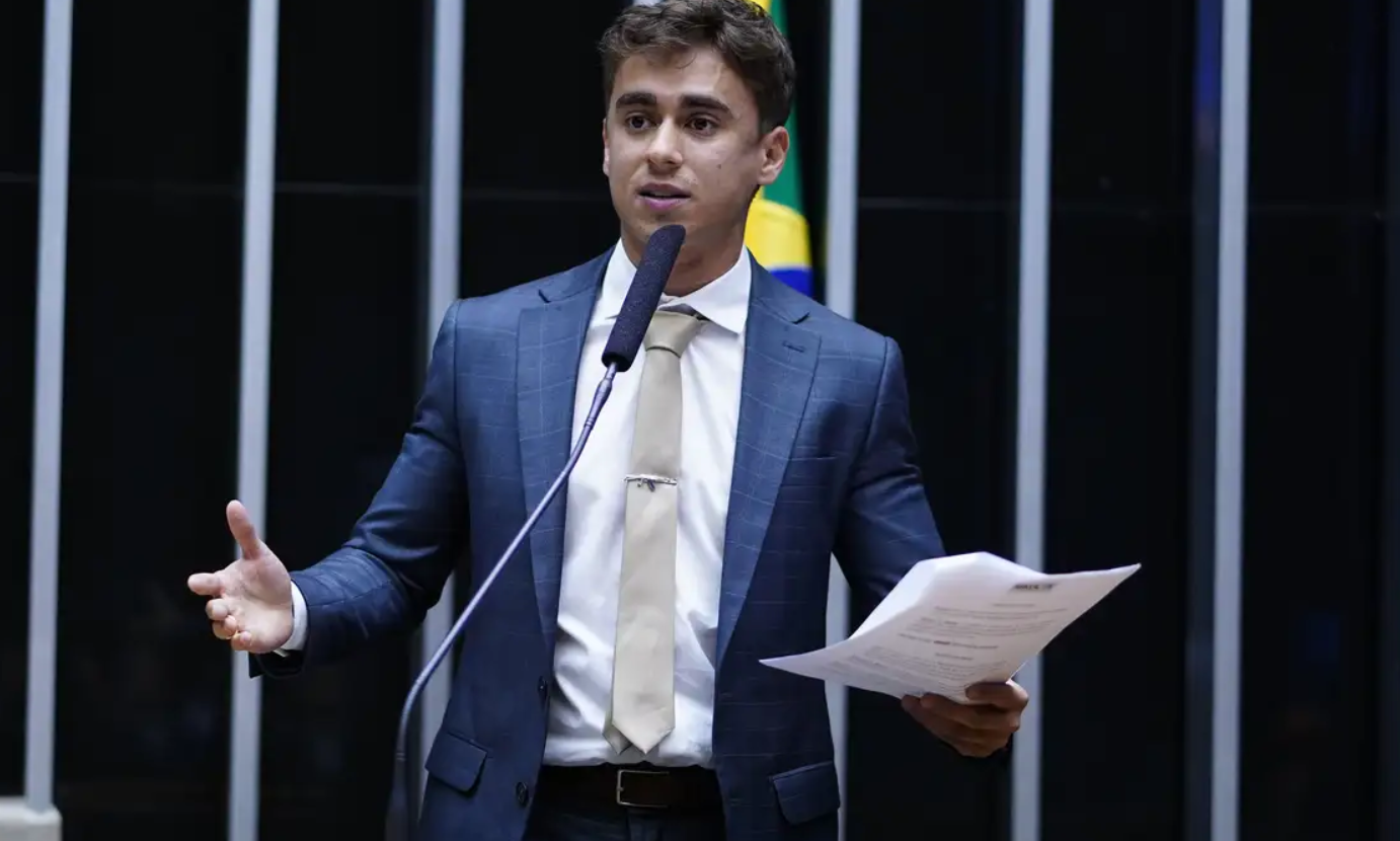 Justiça aumenta indenização que Nikolas Ferreira deve pagar a Felipe Neto para R$ 12 mil