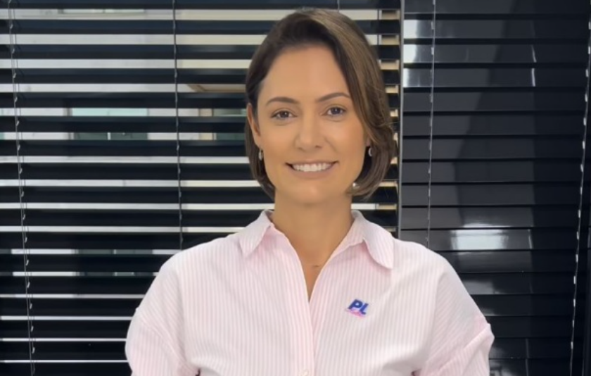Michelle Bolsonaro afirma que defenderá valores conservadores enquanto marido cumpre pena