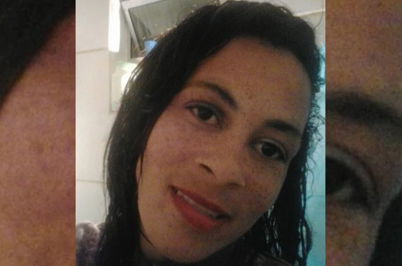 Criança de 9 anos esfaqueia e mata a própria mãe após discussão 