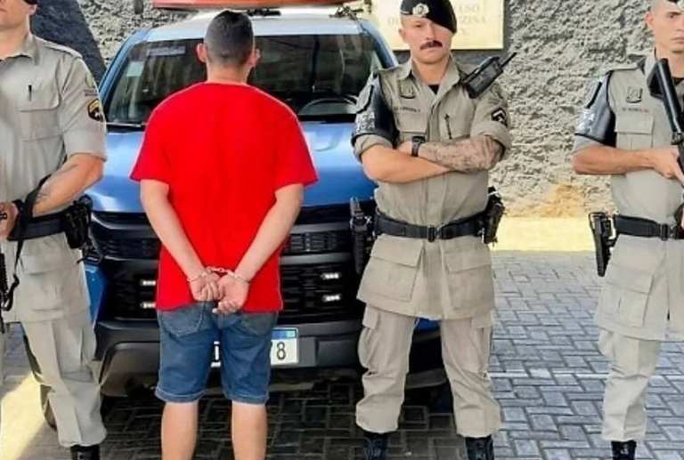 Homem mata o pai com tesoura após discussão em Goiânia