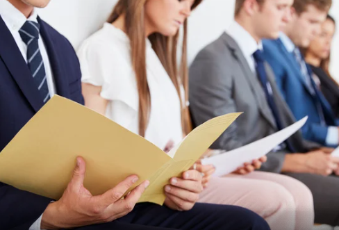 Mais de 50 vagas abertas no transporte coletivo de Goiânia com salários de até R$ 3,5 mil