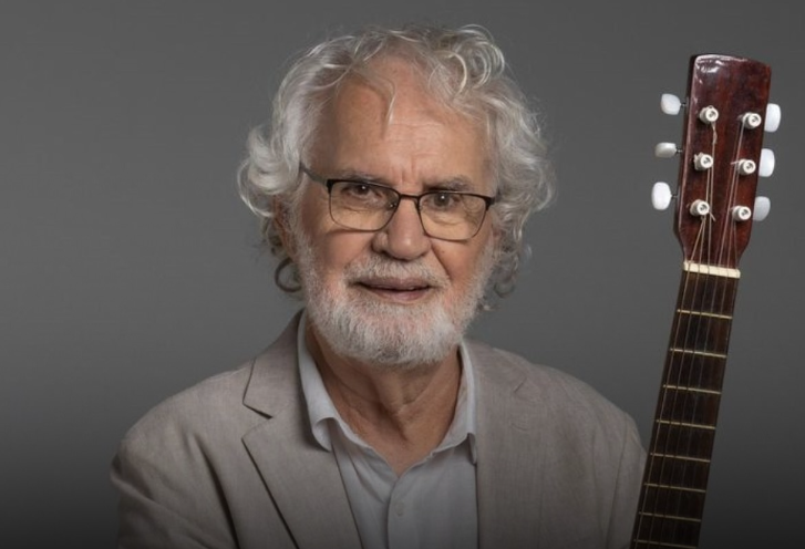 Renato Teixeira se apresenta em Goiânia em show gratuito com troca de ingressos por alimentos