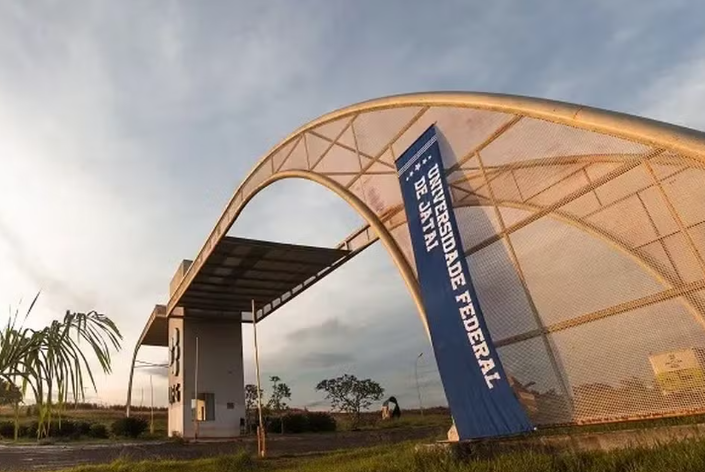 Universidade Federal de Jataí cria curso de Inteligência Artificial a partir de 2026