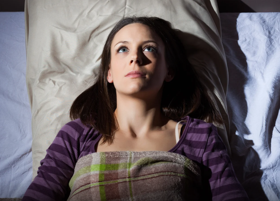 Dormir 8 horas seguidas é um hábito moderno, aponta pesquisador