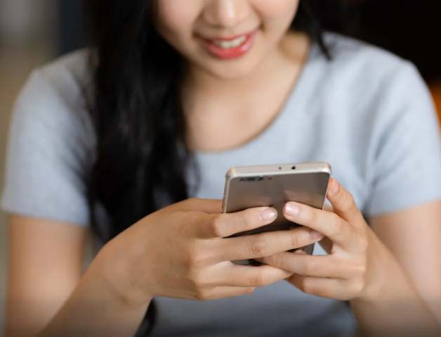 Assistir a vídeos acelerados pode prejudicar atenção, memória e sono, alertam especialistas