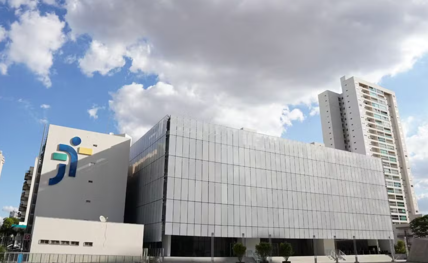 Grávida é indenizada após sofrer humilhações no trabalho em Goiânia