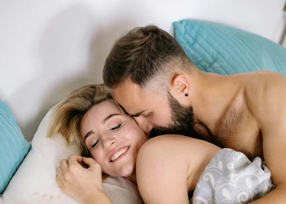 Frases na hora do sexo podem atrapalhar o clima, aponta debate