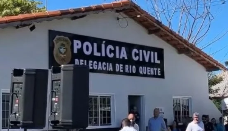 Três homens são indiciados por gravar e divulgar vídeo íntimo de mulher sem consentimento