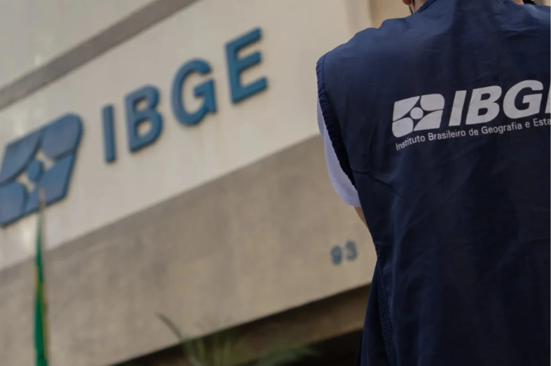 IBGE abre vagas em Goiânia com salários de até R$ 6,4 mil; veja como participar