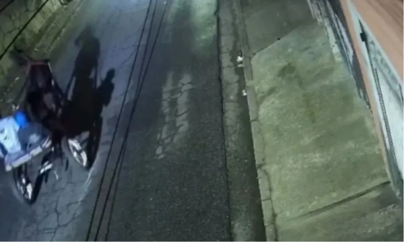 Assalto em charrete surpreende mulher a caminho do trabalho em SP