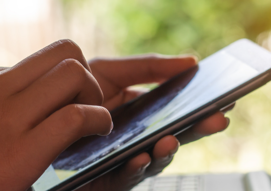 Golpe no WhatsApp leva aposentado a fazer empréstimo de R$ 115 mil