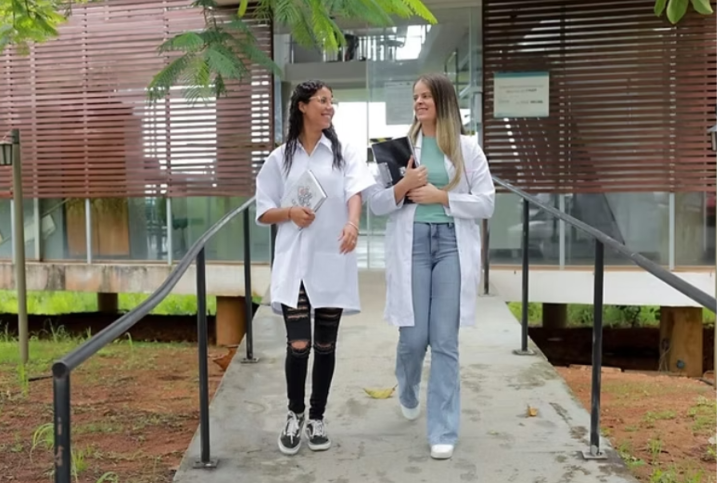 UEG abre vestibular de Medicina com 30 vagas para 2027