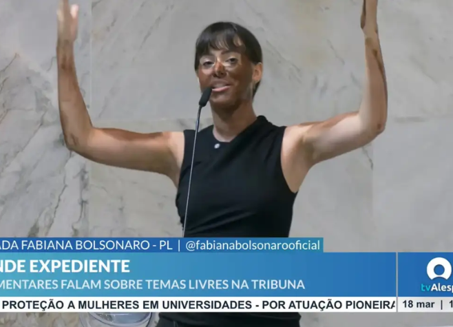 Deputada gera polêmica ao fazer 