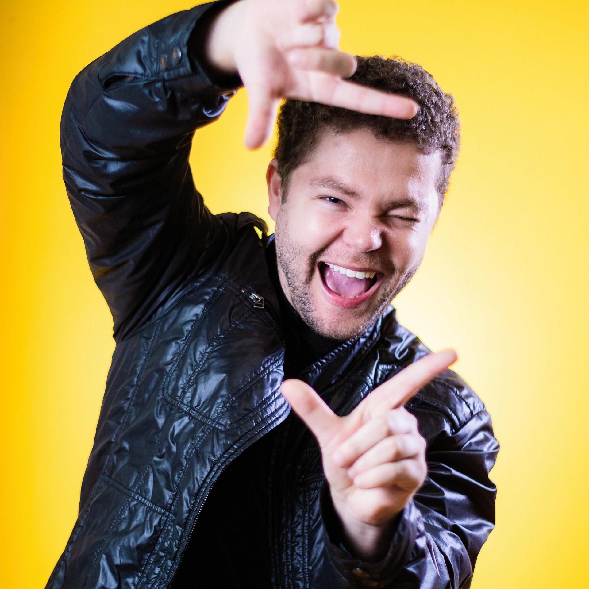 Estação Quinto dos Infernos faz passageiros rirem no metrô