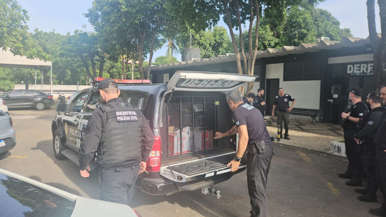 Polícia Civil deflagra operação contra falsificação de bebidas em Goiás e São Paulo