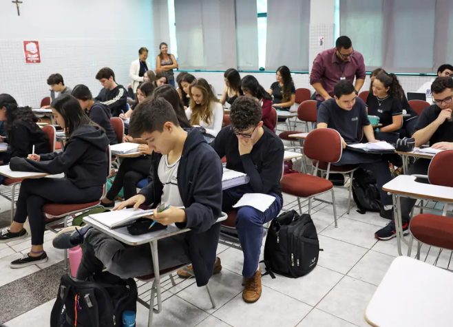 Inscrições abertas para o Enem 2025: candidatos têm até 6 de junho para se inscrever