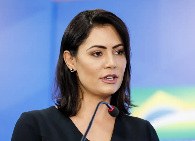 Após deixar comando do PL Mulher, equipe de Michelle Bolsonaro cria perfil 