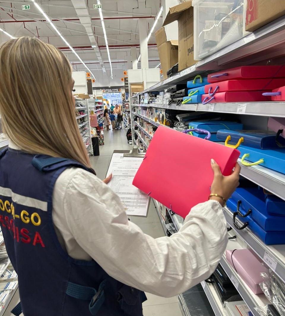 Material escolar tem variação de até 812% em Goiânia, aponta Procon