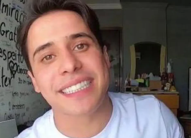 Justiça decreta prisão de humorista por atraso no pagamento de pensão alimentícia