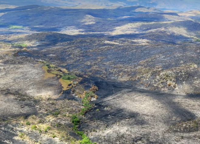 INCÊNDIO NA CHAPADA DOS VEADEIROS É CONTROLADO