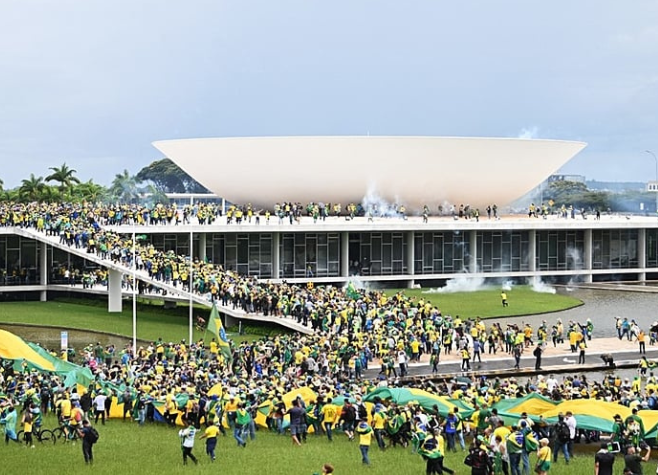 CANDIDATO A VEREADOR NO PARANÁ É PRESO POR ENVOLVIMENTO NO 8 DE JANEIRO DE 2023