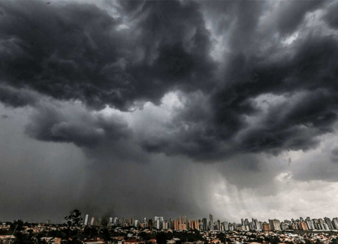 DEFESA CIVIL EMITE ALERTA DE CHUVA INTENSA, GRANIZO E VENDAVAL NA REGIÃO CENTRAL E NORTE DE GOIÁS