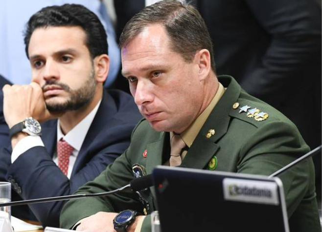 MAURO CID DEVE PRESTAR UM NOVO DEPOIMENTO À POLÍCIA FEDERAL 