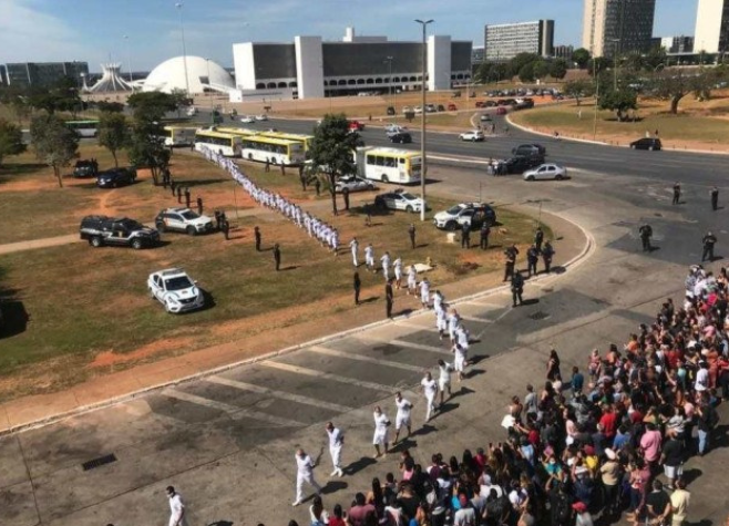 MAIS DE 2 MIL PRESOS NÃO RETORNAM APÓS SAIDINHA DE FIM DE ANO