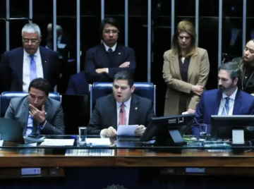 Fim da escala 6x1 deve ficar para depois das eleições; entenda