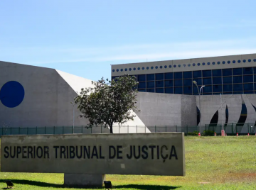 Plano de saúde tem de cobrir emergência nos casos de cirurgia estética