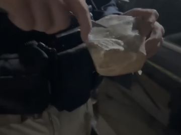 PRF apreende 500g de crack na BR-153 em Morrinhos