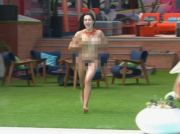 Jordana cumpre promessa e pula sem biquíni na piscina do BBB