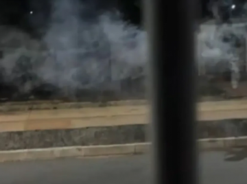 Jovens fazem guerra com fogos e um fica ferido em Goiânia