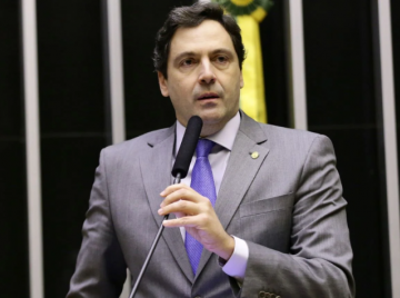 Deputado do PL diz ter recebido informações de israelenses para projeto contra a Sharia e vira alvo de denúncia na PGR
