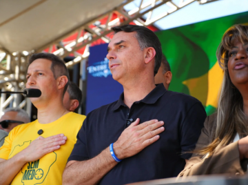 STF restabelece filiação de Flávio Bolsonaro ao PL e libera caminho para candidatura à Presidência
