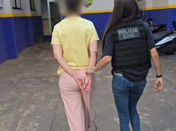Mulher é presa por suspeita de vender medicamentos estéticos irregulares