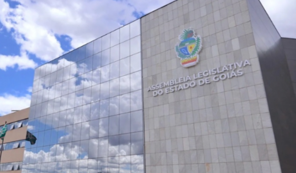 Alego fecha junho com 621 comissionados a mais do que em 2025