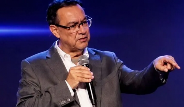 Augusto Cury dispara, chega a 11% e se consolida como principal nome da terceira via