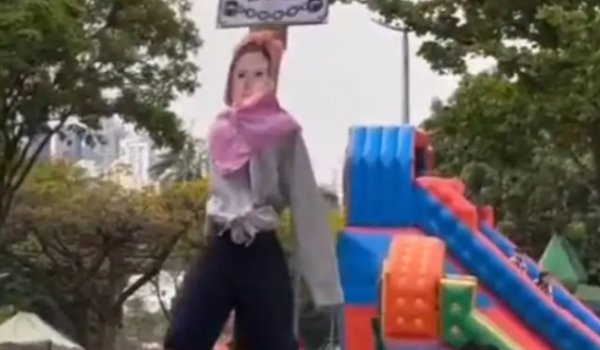 Boneco de deputada Júlia Zanatta é açoitado durante manifestação pró-Lula em Goiânia