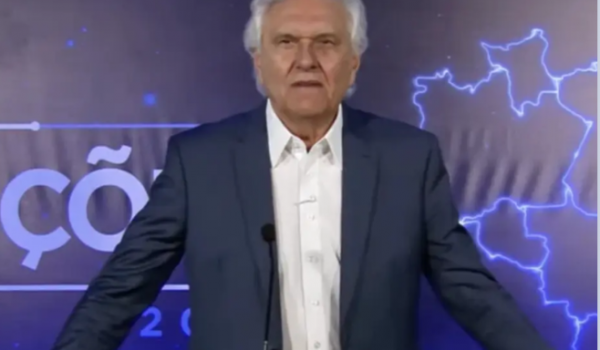 Caiado aposta em propostas, experiência política e críticas a Lula e Flávio durante debate presidencial
