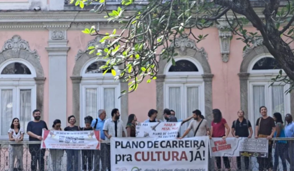 Greve de servidores da Cultura mobiliza Goiás por valorização profissional 