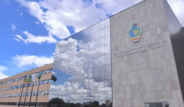 Alego promove mutirão de emprego com mil vagas e serviços gratuitos em Goiânia 