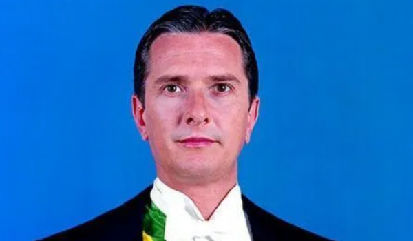Brasileiros ainda podem recuperar valores da poupança bloqueada no governo Collor; veja como solicitar 