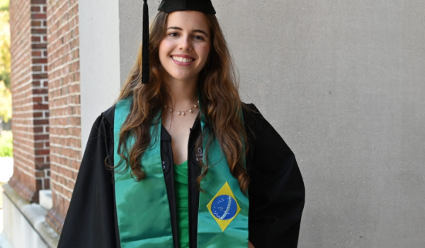 Brasileira tem a maior nota da história em Harvard e é premiada por excelência acadêmica 
