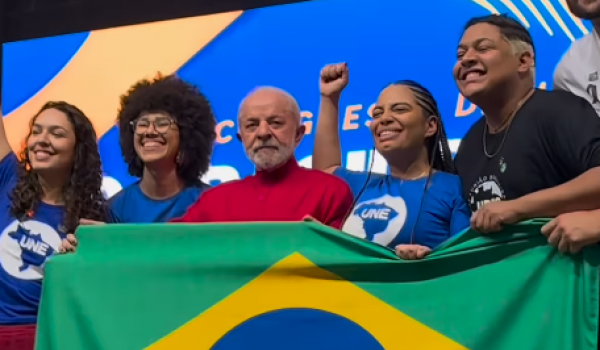 Em Goiânia, Lula critica Trump e diz que Brasil não aceitará interferência dos EUA 