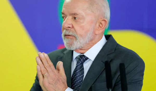 Lula veta redução de pena para lavagem de dinheiro e sanciona punição mais dura para furto de cabos 