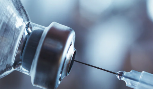 Vacina de mRNA elimina tumores e avança na busca por imunização universal contra o câncer