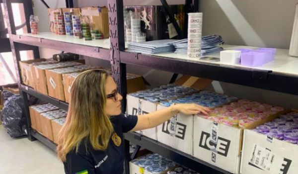Polícia apreende mais de 8 mil sachês ilegais de nicotina em operação no Centro de Goiânia 
