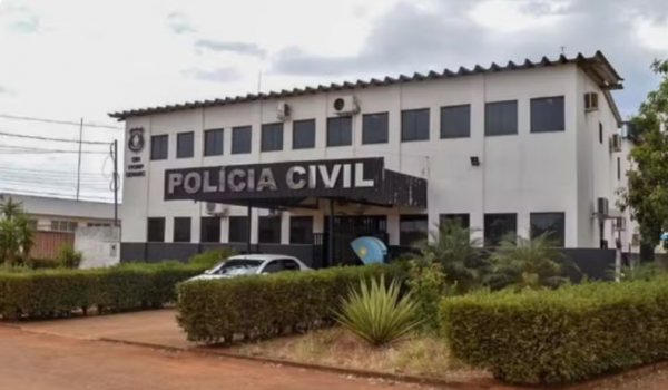 Mulher é presa em Formosa suspeita de manter filho em cárcere privado 